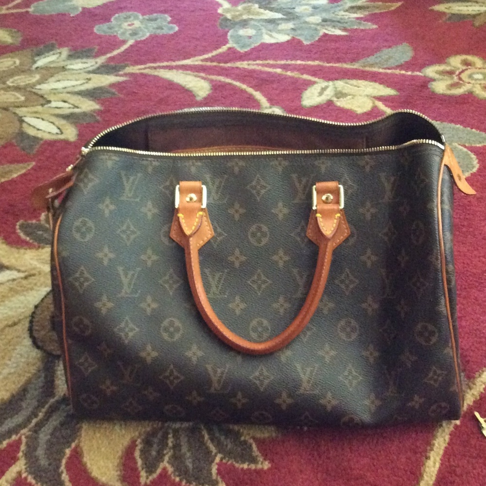 Authentic Louis Vuitton speedy 30